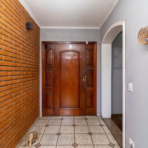 Casa para alugar com 160m², 4 quartos e 2 vagasEntrada