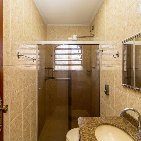 Casa para alugar com 160m², 4 quartos e 2 vagasBanheiro da Suíte