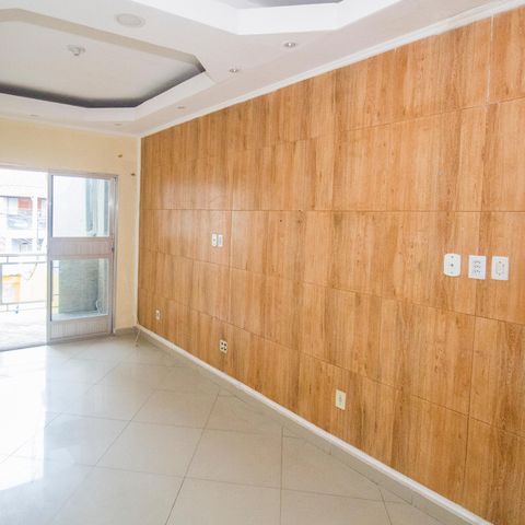 Casa à venda com 90m², 2 quartos e sem vaga Casa à venda com 90m², 2 quartos e sem vagaSala