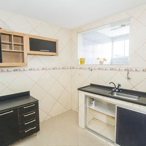 Casa à venda com 90m², 2 quartos e sem vaga Casa à venda com 90m², 2 quartos e sem vagaCozinha e Área de Serviço