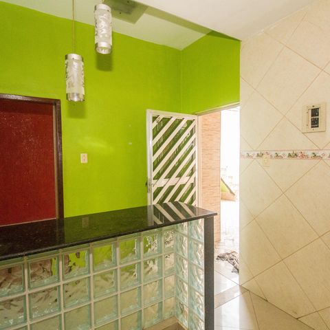 Casa à venda com 90m², 2 quartos e sem vaga Casa à venda com 90m², 2 quartos e sem vagaCozinha e Área de Serviço