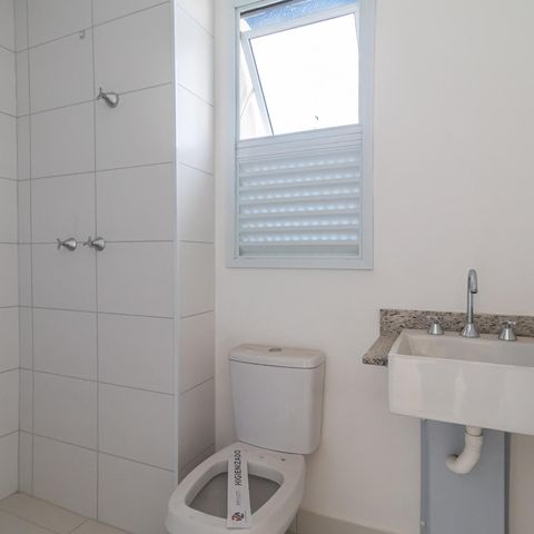 Apartamento à venda com 69m², 2 quartos e 2 vagas Apartamento à venda com 69m², 2 quartos e 2 vagasBanheiro social