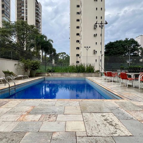 Apartamento à venda com 297m², 3 quartos e 4 vagasPiscina