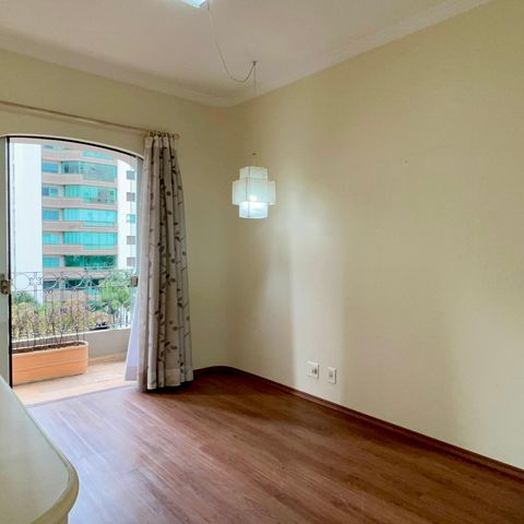 Apartamento à venda com 297m², 3 quartos e 4 vagasSuíte 2