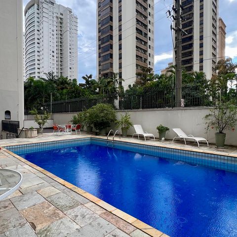 Apartamento à venda com 297m², 3 quartos e 4 vagasPiscina