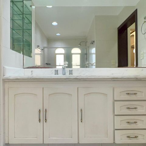 Apartamento à venda com 297m², 3 quartos e 4 vagasBanheiro da Suíte 3