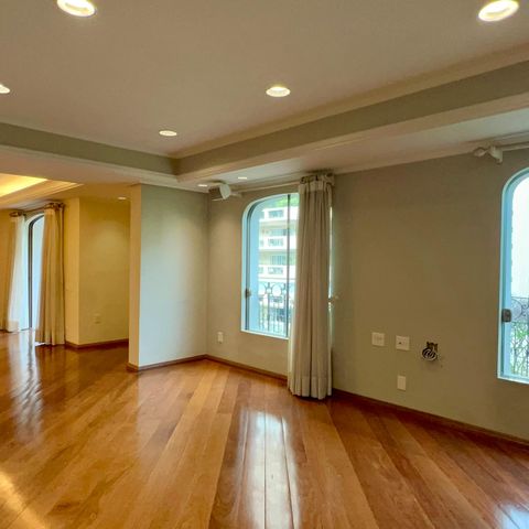 Apartamento à venda com 297m², 3 quartos e 4 vagasSala 1