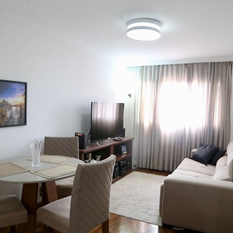 Apartamento à venda com 55m², 2 quartos e 1 vaga Apartamento à venda com 55m², 2 quartos e 1 vagaSala