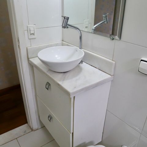 Apartamento à venda com 55m², 2 quartos e 1 vaga Apartamento à venda com 55m², 2 quartos e 1 vagaBanheiro 1