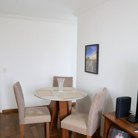 Apartamento à venda com 55m², 2 quartos e 1 vaga Apartamento à venda com 55m², 2 quartos e 1 vagaSala
