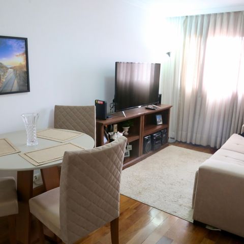 Apartamento à venda com 55m², 2 quartos e 1 vaga Apartamento à venda com 55m², 2 quartos e 1 vagaSala