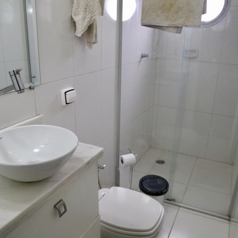 Apartamento à venda com 55m², 2 quartos e 1 vaga Apartamento à venda com 55m², 2 quartos e 1 vagaBanheiro 1