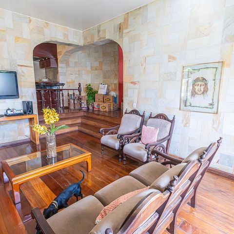 Casa para alugar com 450m², 5 quartos e 4 vagas Casa para alugar com 450m², 5 quartos e 4 vagassala
