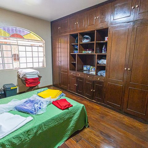 Casa para alugar com 450m², 5 quartos e 4 vagas Casa para alugar com 450m², 5 quartos e 4 vagasquarto 2