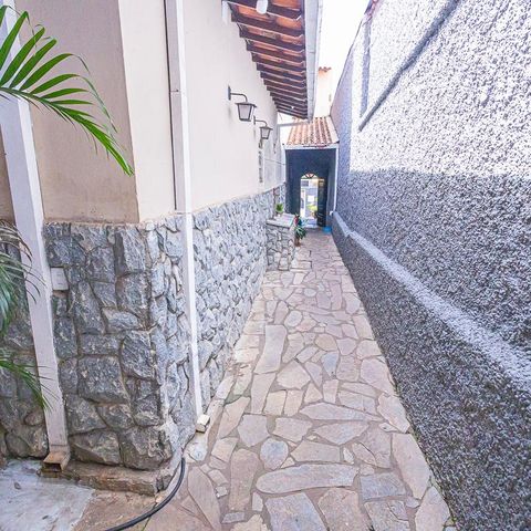 Casa para alugar com 450m², 5 quartos e 4 vagas Casa para alugar com 450m², 5 quartos e 4 vagasarea de serviço