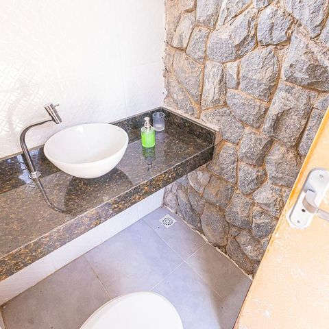 Casa para alugar com 450m², 5 quartos e 4 vagas Casa para alugar com 450m², 5 quartos e 4 vagasbanheiro de serviço