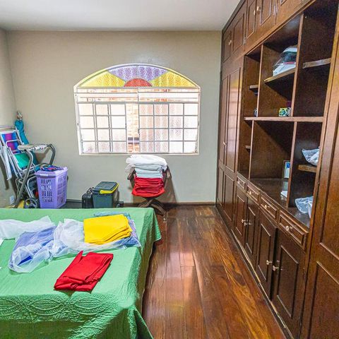 Casa para alugar com 450m², 5 quartos e 4 vagas Casa para alugar com 450m², 5 quartos e 4 vagasquarto 2