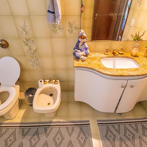 Casa para alugar com 450m², 5 quartos e 4 vagas Casa para alugar com 450m², 5 quartos e 4 vagasbanheiro