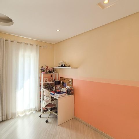 Casa à venda com 232m², 3 quartos e 3 vagas Casa à venda com 232m², 3 quartos e 3 vagasQuarto 1