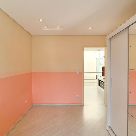 Casa à venda com 232m², 3 quartos e 3 vagas Casa à venda com 232m², 3 quartos e 3 vagasQuarto 1