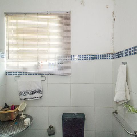 Casa à venda com 140m², 2 quartos e 3 vagas Casa à venda com 140m², 2 quartos e 3 vagasBanheiro