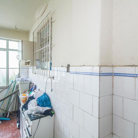 Casa à venda com 140m², 2 quartos e 3 vagas Casa à venda com 140m², 2 quartos e 3 vagasCozinha e Área de Serviço