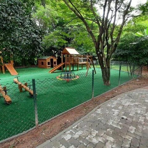 Casa de condomínio à venda com 350m², 4 quartos e 4 vagas