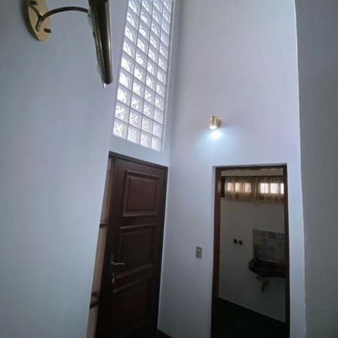 Casa de condomínio à venda com 350m², 4 quartos e 4 vagas