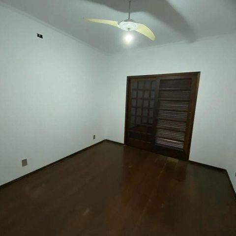 Casa de condomínio à venda com 350m², 4 quartos e 4 vagas