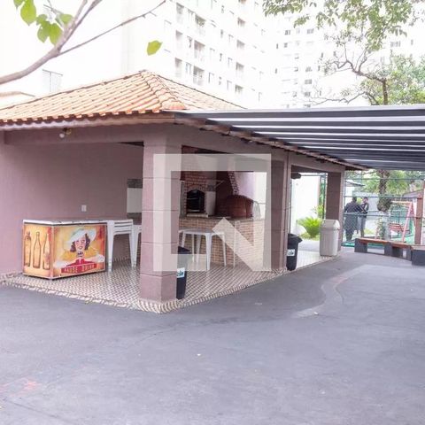 Apartamento para alugar com 48m², 2 quartos e 1 vaga Apartamento para alugar com 48m², 2 quartos e 1 vagaÁrea comum - Churrasqueira