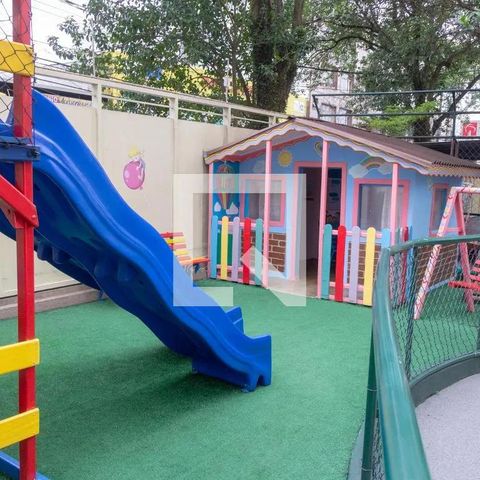 Apartamento para alugar com 48m², 2 quartos e 1 vaga Apartamento para alugar com 48m², 2 quartos e 1 vagaÁrea comum - Playground