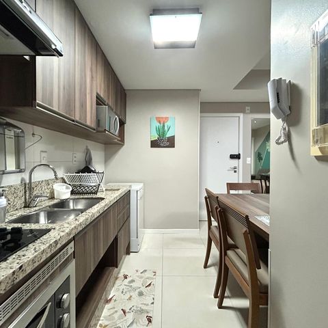 Apartamento para alugar com 80m², 2 quartos e 2 vagas Apartamento para alugar com 80m², 2 quartos e 2 vagasCozinha