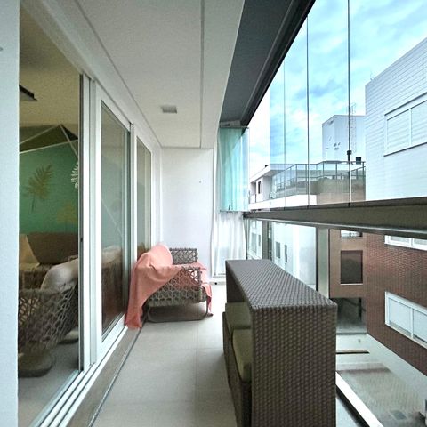 Apartamento para alugar com 80m², 2 quartos e 2 vagas Apartamento para alugar com 80m², 2 quartos e 2 vagasVaranda
