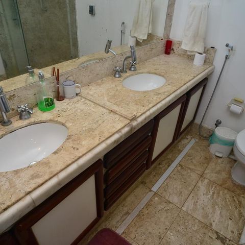 Casa de condomínio à venda com 721m², 5 quartos e 4 vagas