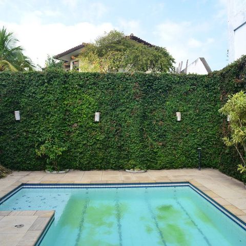 Casa de condomínio à venda com 721m², 5 quartos e 4 vagas