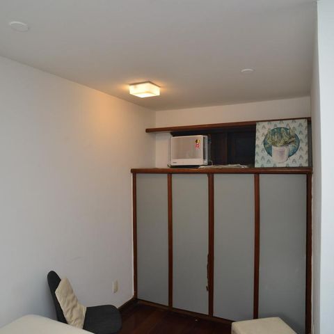 Casa de condomínio à venda com 721m², 5 quartos e 4 vagas