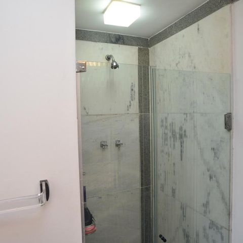 Casa de condomínio à venda com 721m², 5 quartos e 4 vagas