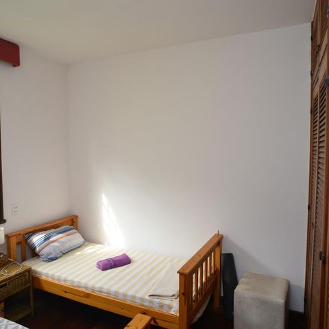 Casa de condomínio à venda com 721m², 5 quartos e 4 vagas