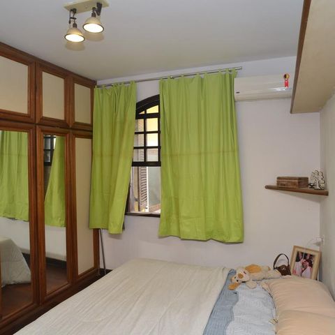 Casa de condomínio à venda com 721m², 5 quartos e 4 vagas