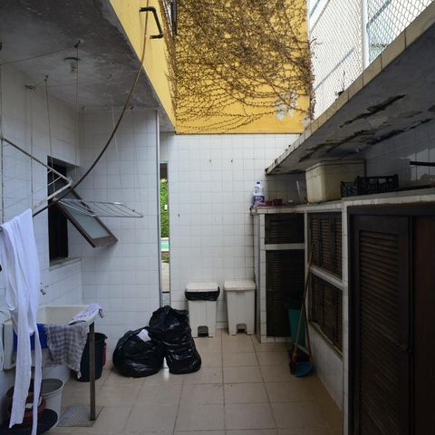 Casa de condomínio à venda com 721m², 5 quartos e 4 vagas
