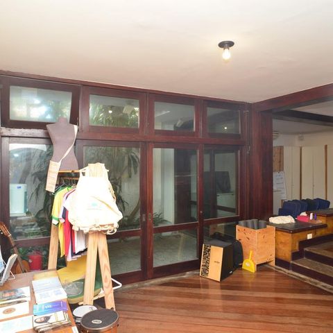 Casa de condomínio à venda com 721m², 5 quartos e 4 vagas