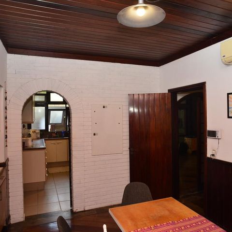 Casa de condomínio à venda com 721m², 5 quartos e 4 vagas