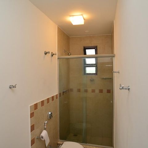 Casa de condomínio à venda com 721m², 5 quartos e 4 vagas