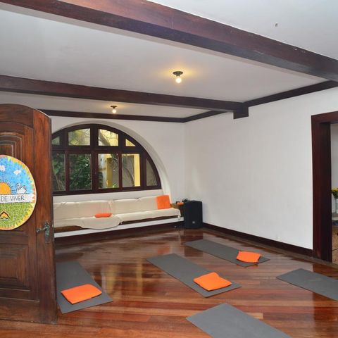 Casa de condomínio à venda com 721m², 5 quartos e 4 vagas