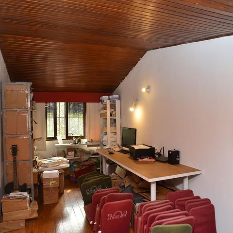 Casa de condomínio à venda com 721m², 5 quartos e 4 vagas