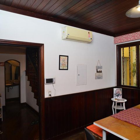 Casa de condomínio à venda com 721m², 5 quartos e 4 vagas