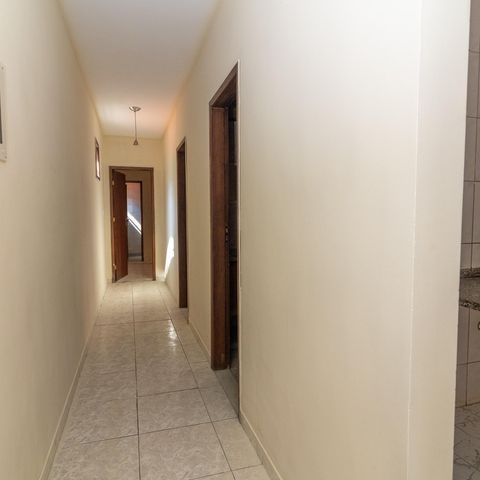 Casa para alugar com 100m², 2 quartos e 1 vaga Casa para alugar com 100m², 2 quartos e 1 vagaCorredor