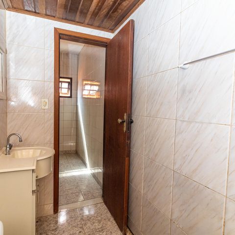 Casa para alugar com 100m², 2 quartos e 1 vaga Casa para alugar com 100m², 2 quartos e 1 vagaBanheiro da Suíte