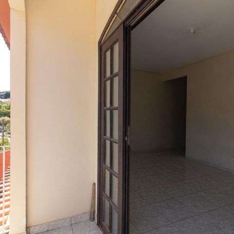 Casa para alugar com 100m², 2 quartos e 1 vaga Casa para alugar com 100m², 2 quartos e 1 vagaVaranda da Sala