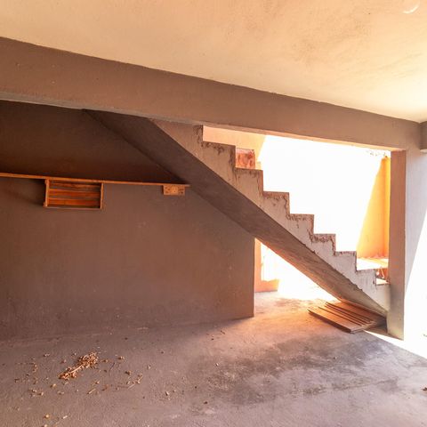 Casa para alugar com 100m², 2 quartos e 1 vaga Casa para alugar com 100m², 2 quartos e 1 vagaGaragem
